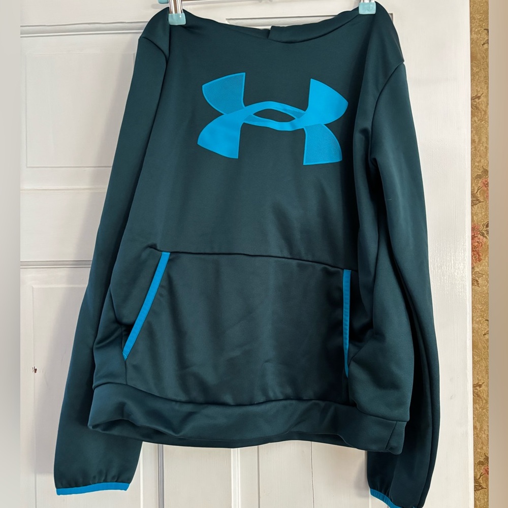 Youth large Under Armour hoodie
